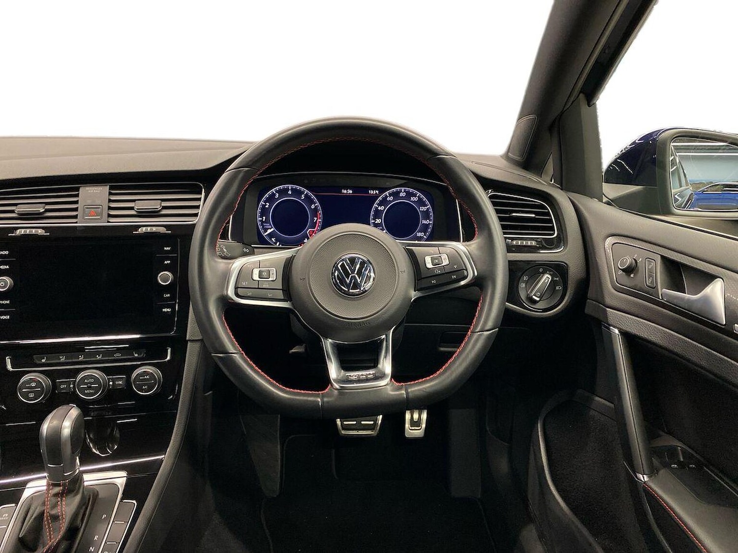 Used Volkswagen Golf 2018 for sale - 76611641: Photo 9