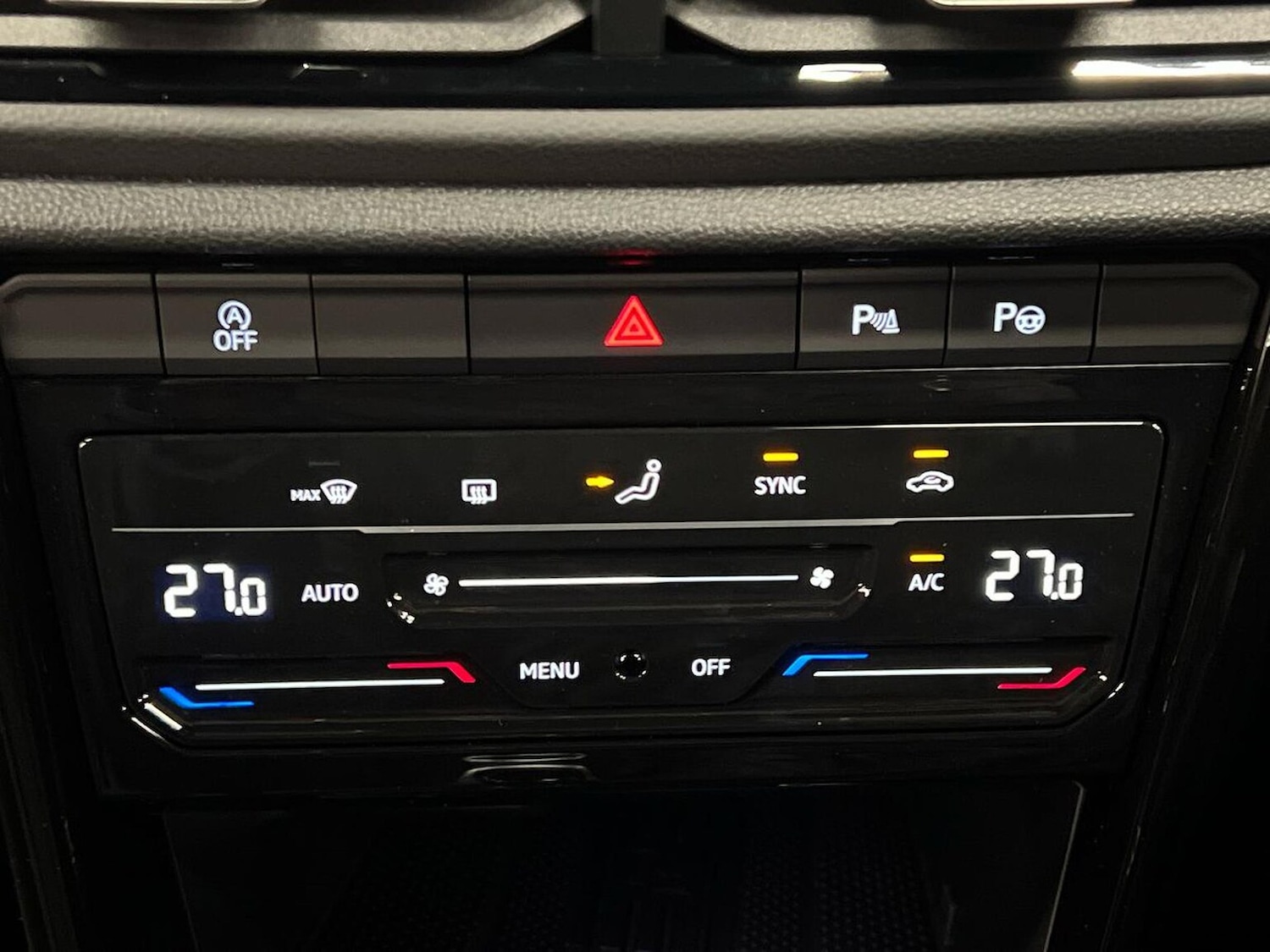 Used Volkswagen T-Roc 2026 for sale - 77639327: Photo 12