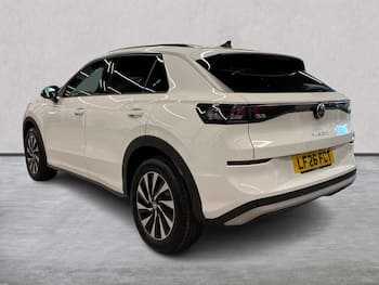 Used Volkswagen T-Roc 2026 for sale - 79705710: Photo