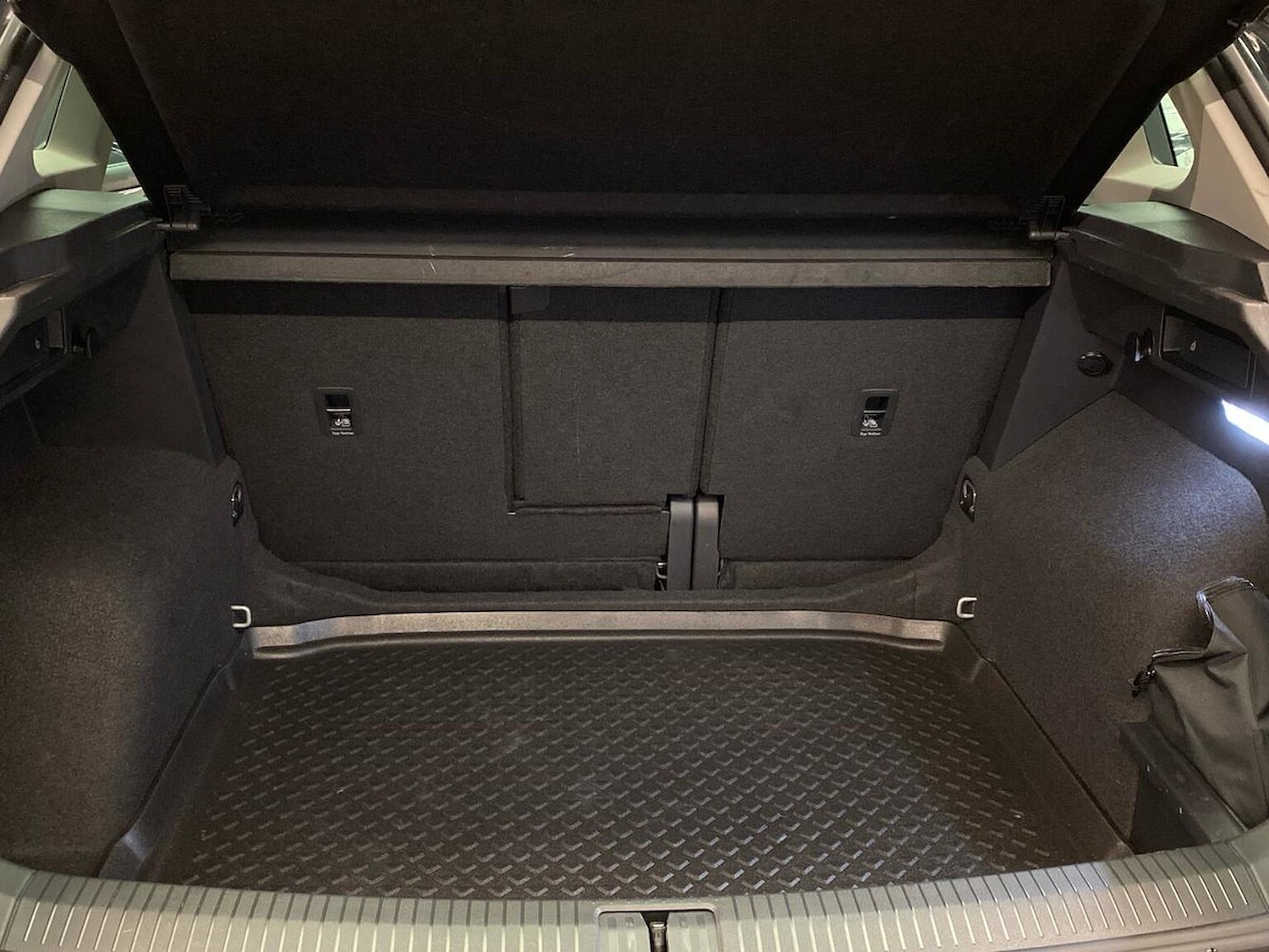 Used Volkswagen Tiguan 2022 for sale - 76526130: Photo 17