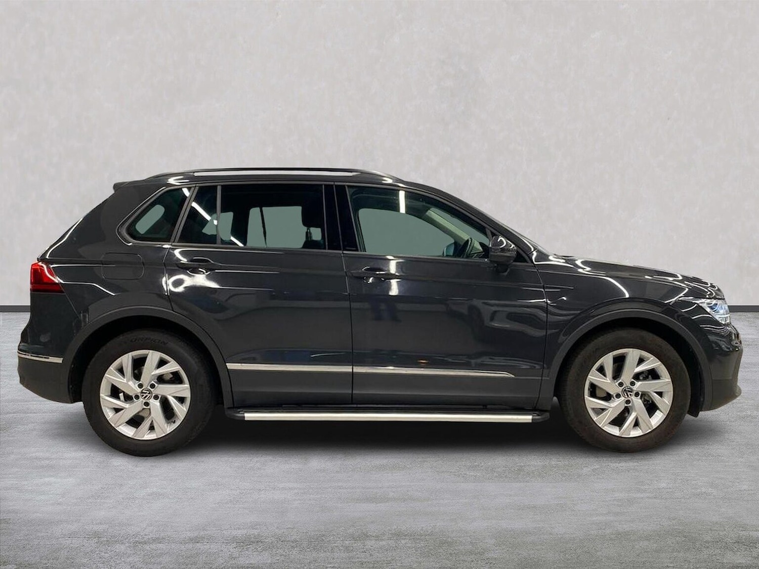 Used Volkswagen Tiguan 2022 for sale - 76526130: Photo 3