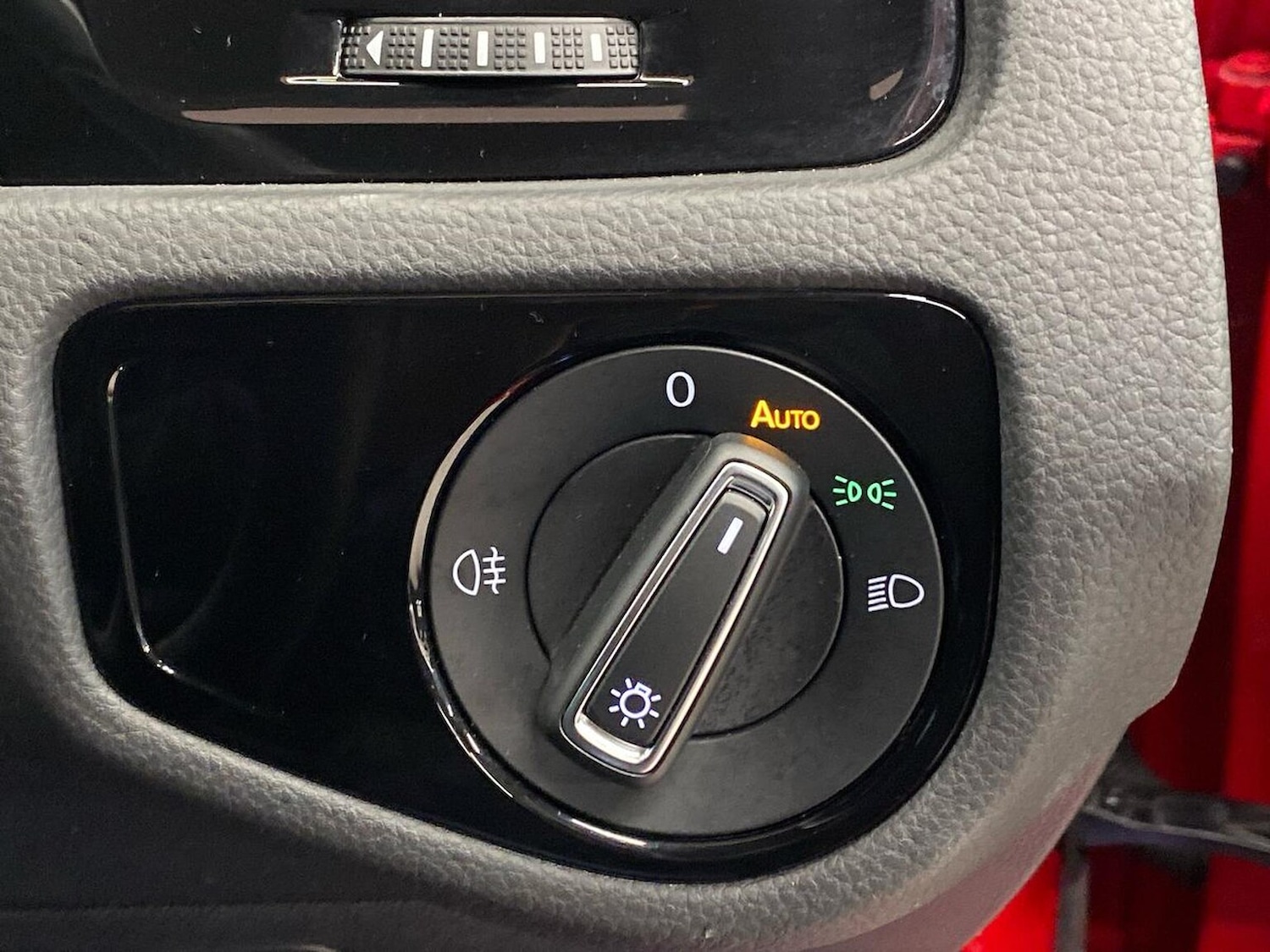 Used Volkswagen Golf 2020 for sale - 76735621: Photo 24