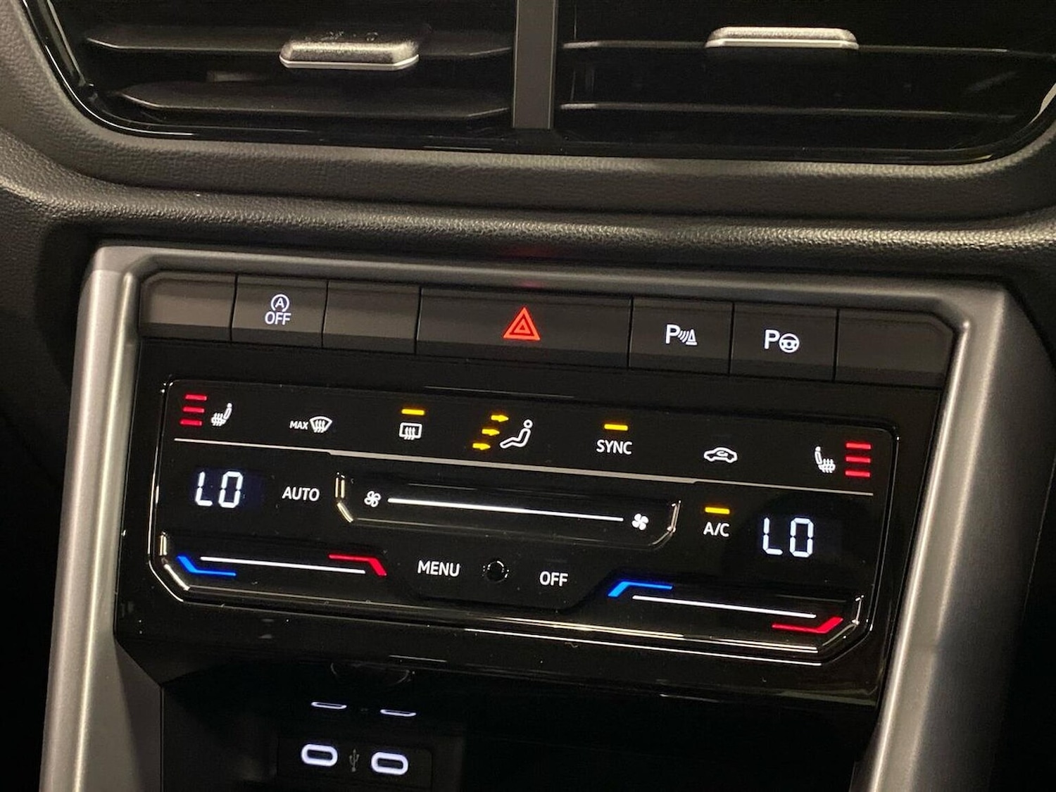 Used Volkswagen T-Roc 2025 for sale - 77916122: Photo 12