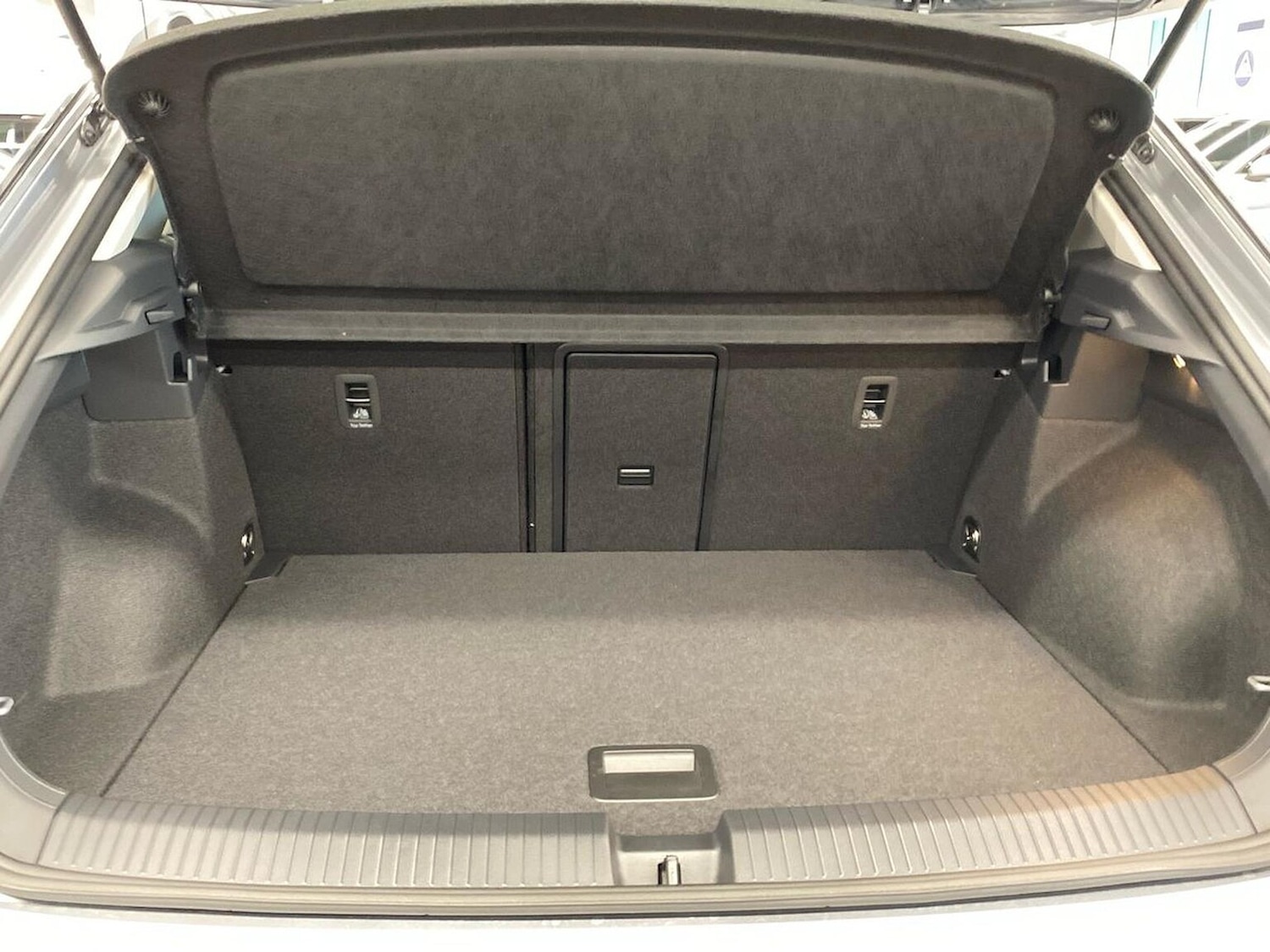 Used Volkswagen T-Roc 2025 for sale - 77916122: Photo 17