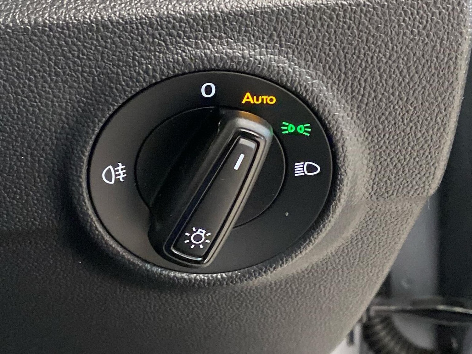 Used Volkswagen T-Roc 2025 for sale - 77916122: Photo 22