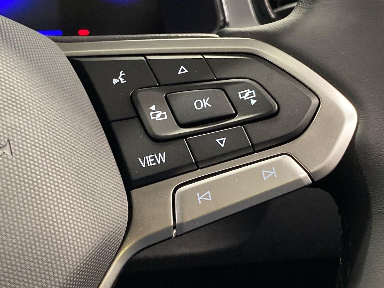 Used Volkswagen T-Roc 2025 for sale - 77916122: Photo 24