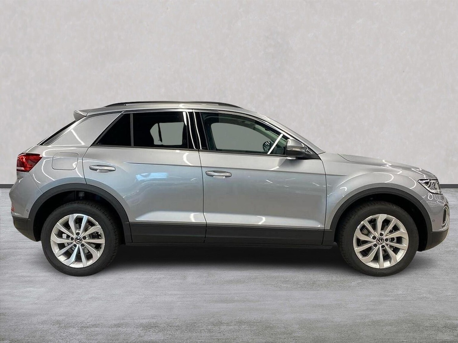 Used Volkswagen T-Roc 2025 for sale - 77916122: Photo 3