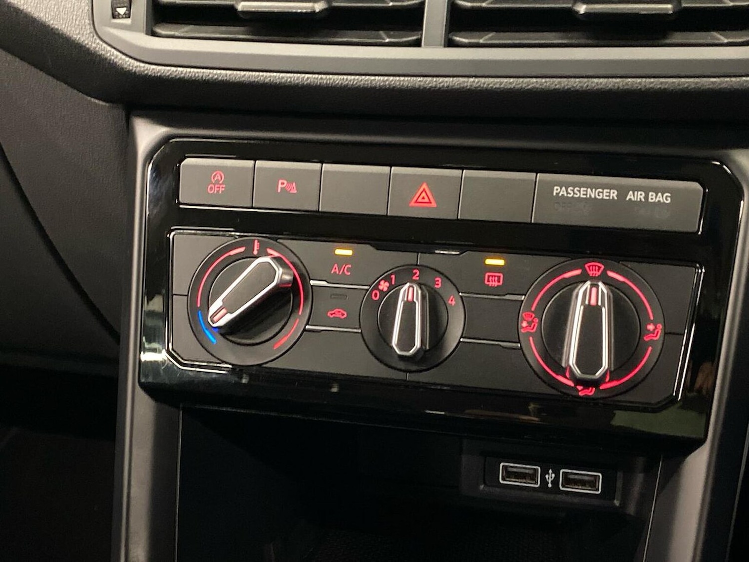 Used Volkswagen T-Cross 2020 for sale - 76547683: Photo 12