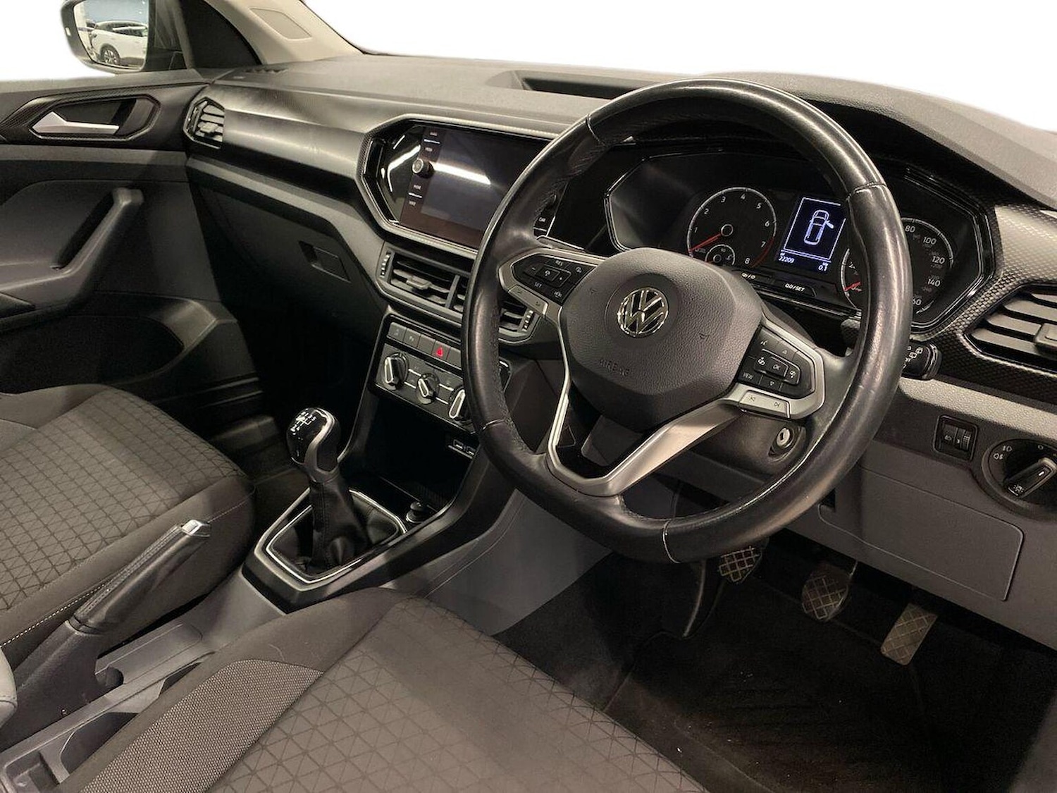 Used Volkswagen T-Cross 2020 for sale - 76547683: Photo 15