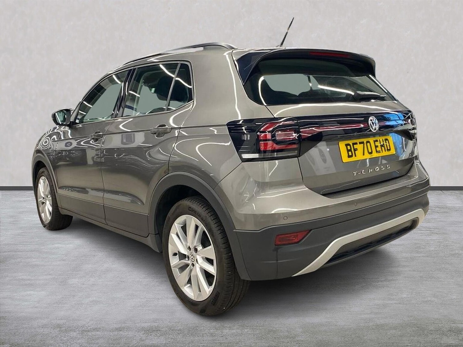 Used Volkswagen T-Cross 2020 for sale - 76547683: Photo 2