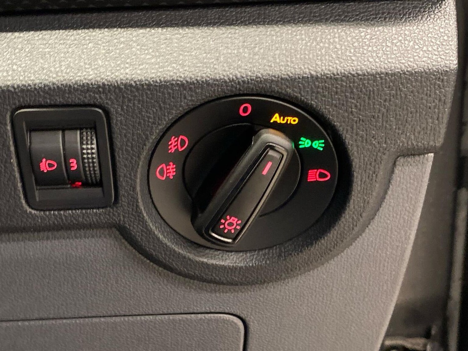 Used Volkswagen T-Cross 2020 for sale - 76547683: Photo 23