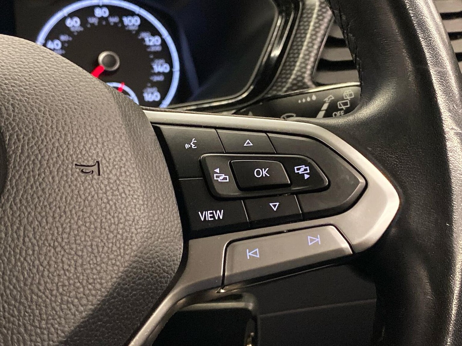 Used Volkswagen T-Cross 2020 for sale - 76547683: Photo 24