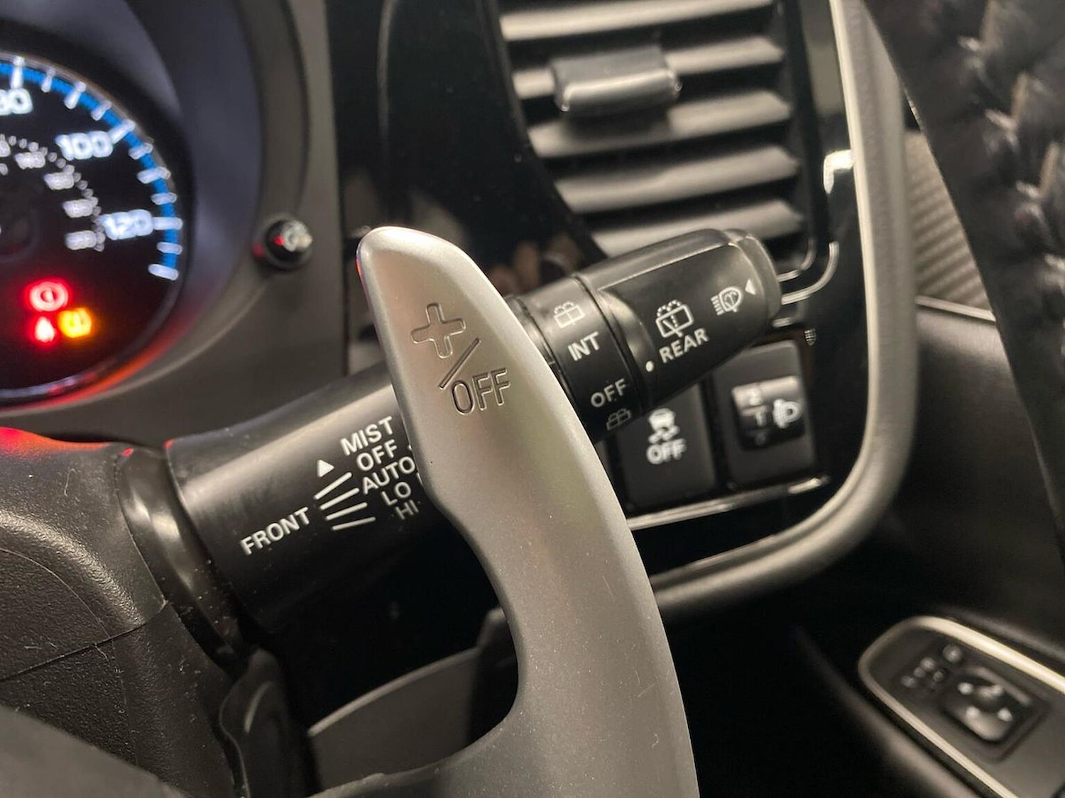 Used Mitsubishi Outlander 2021 for sale - 77028138: Photo 26