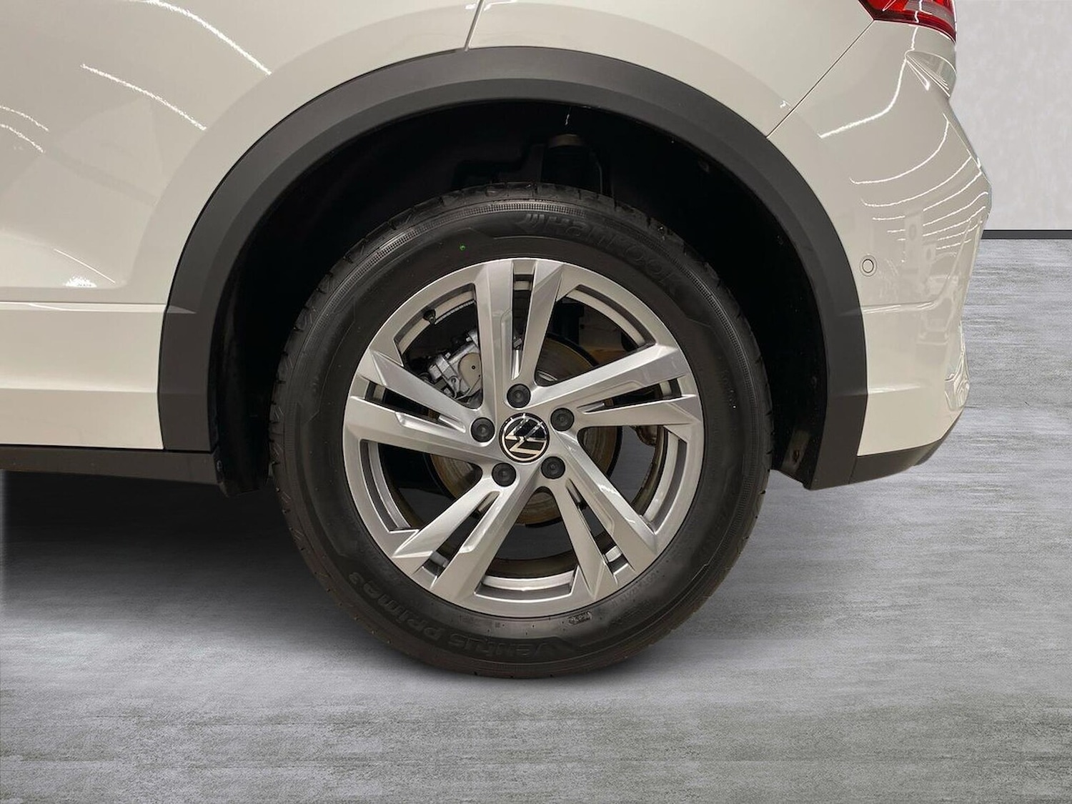 Used Volkswagen T-Roc 2025 for sale - 76536662: Photo 6