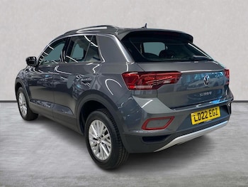 Used Volkswagen T-Roc 2022 for sale - 78353412: Photo