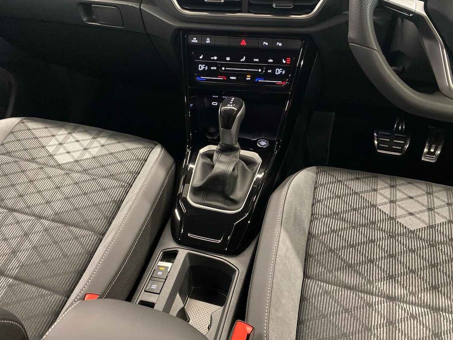 Used Volkswagen T-Roc 2026 for sale - 78194757: Photo 13