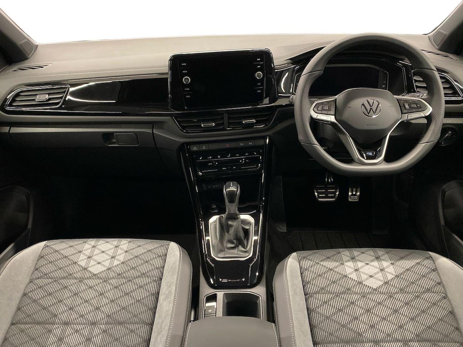 Used Volkswagen T-Roc 2025 for sale - 77639328: Photo 8