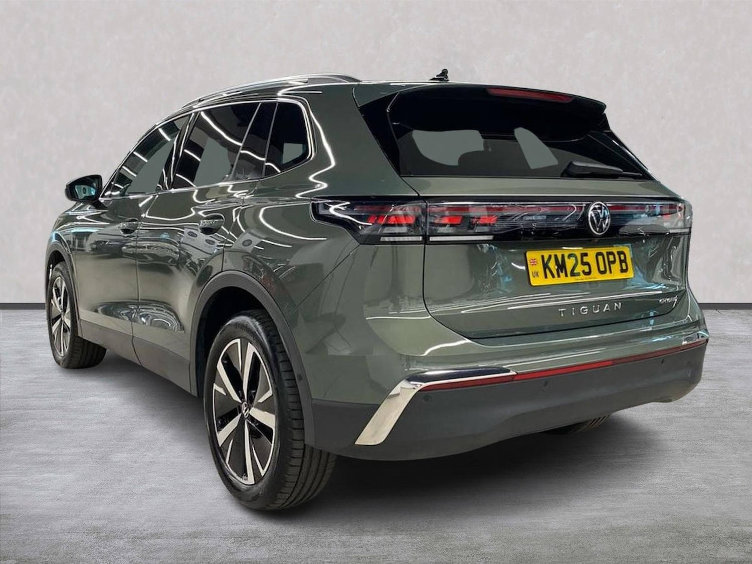 Used Volkswagen Tiguan 2025 for sale - 78195245: Photo 2