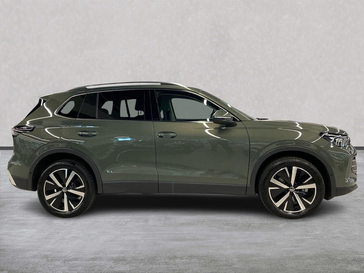 Used Volkswagen Tiguan 2025 for sale - 78195245: Photo 3