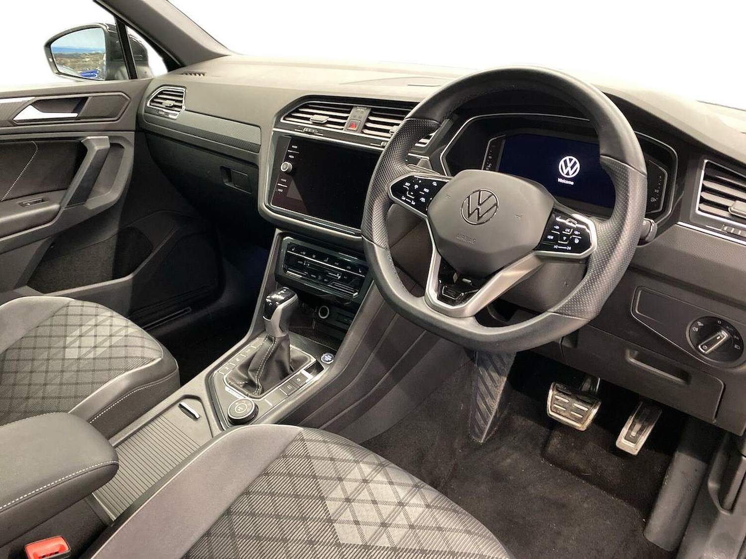 Used Volkswagen Tiguan 2023 for sale - 76735617: Photo 15