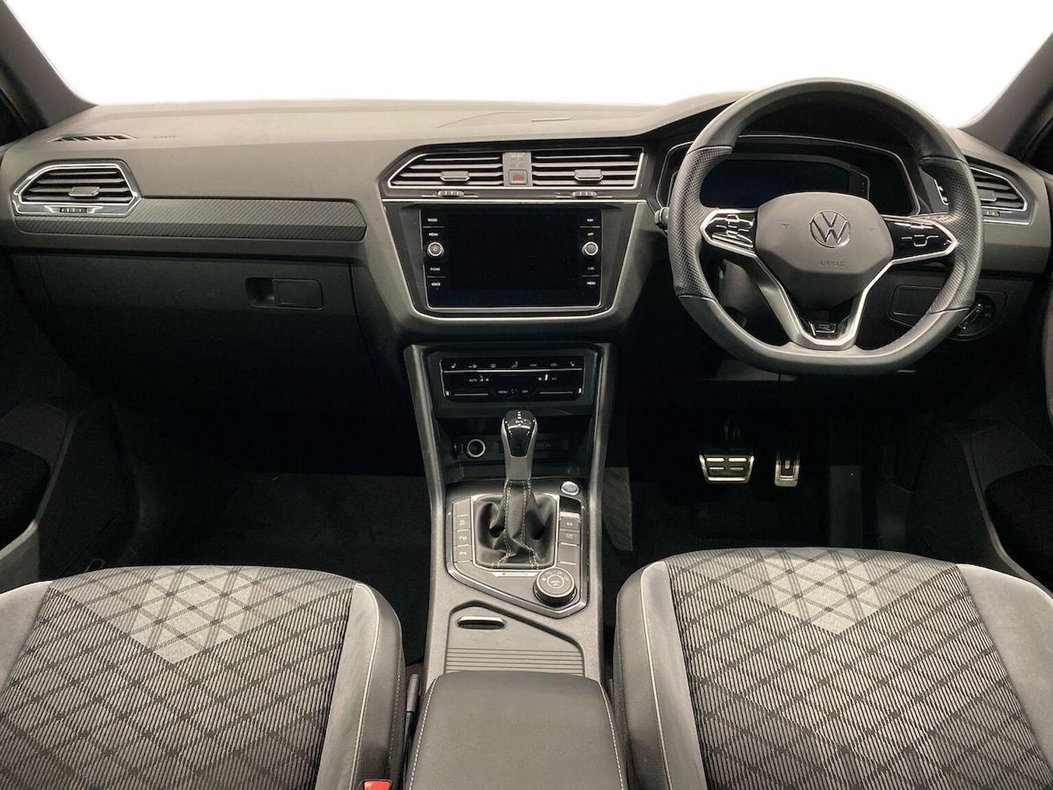 Used Volkswagen Tiguan 2023 for sale - 76735617: Photo 8