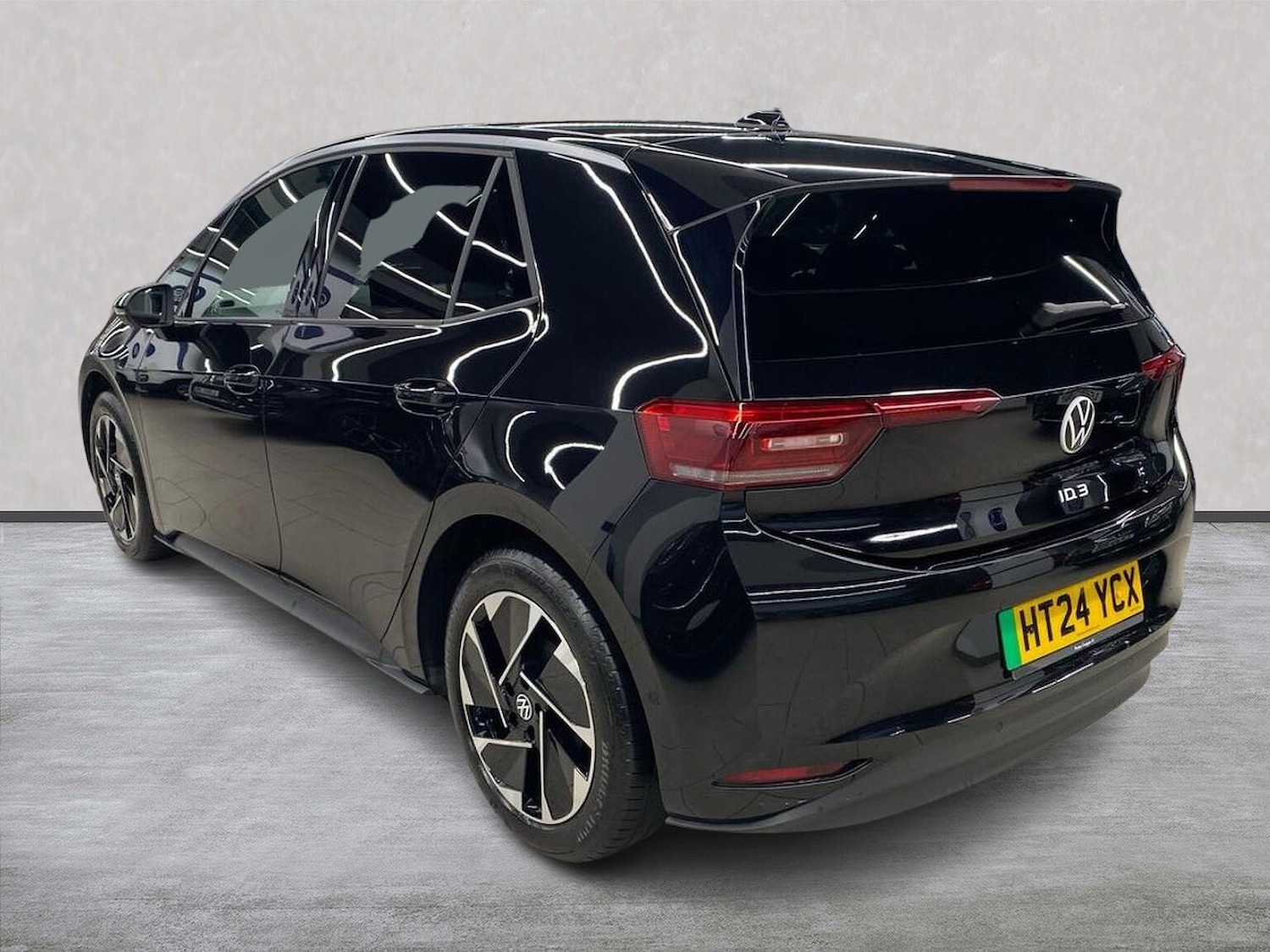 Used Volkswagen ID.3 2024 for sale - 77542519: Photo 2