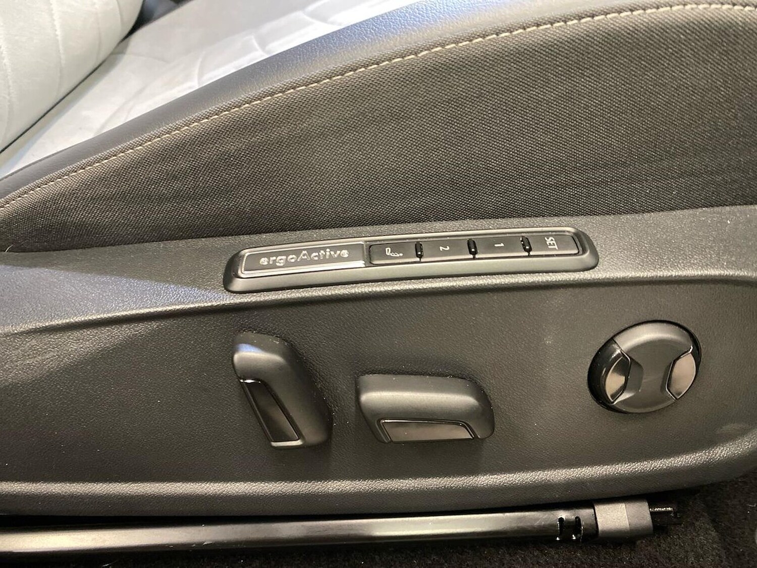 Used Volkswagen ID.3 2024 for sale - 77542519: Photo 29