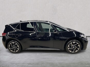 Used Volkswagen ID.3 2024 for sale - 77542519: Photo