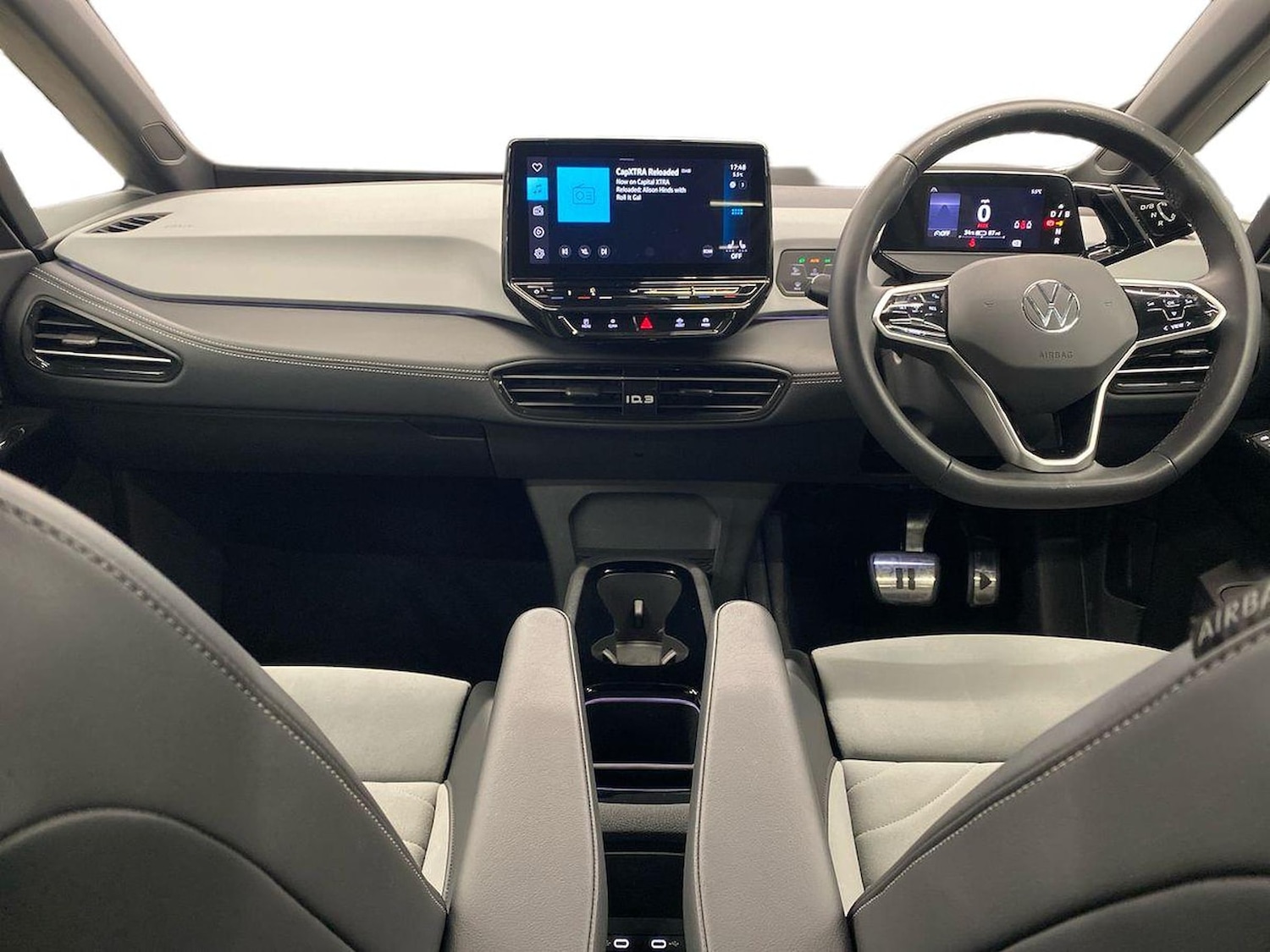 Used Volkswagen ID.3 2024 for sale - 77542519: Photo 8