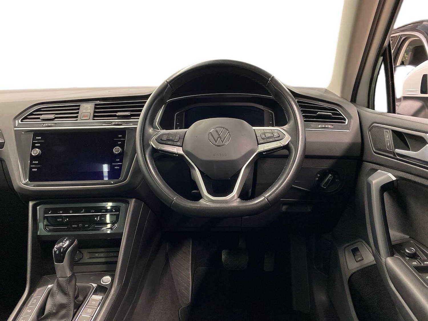 Used Volkswagen Tiguan 2021 for sale - 77906722: Photo 11