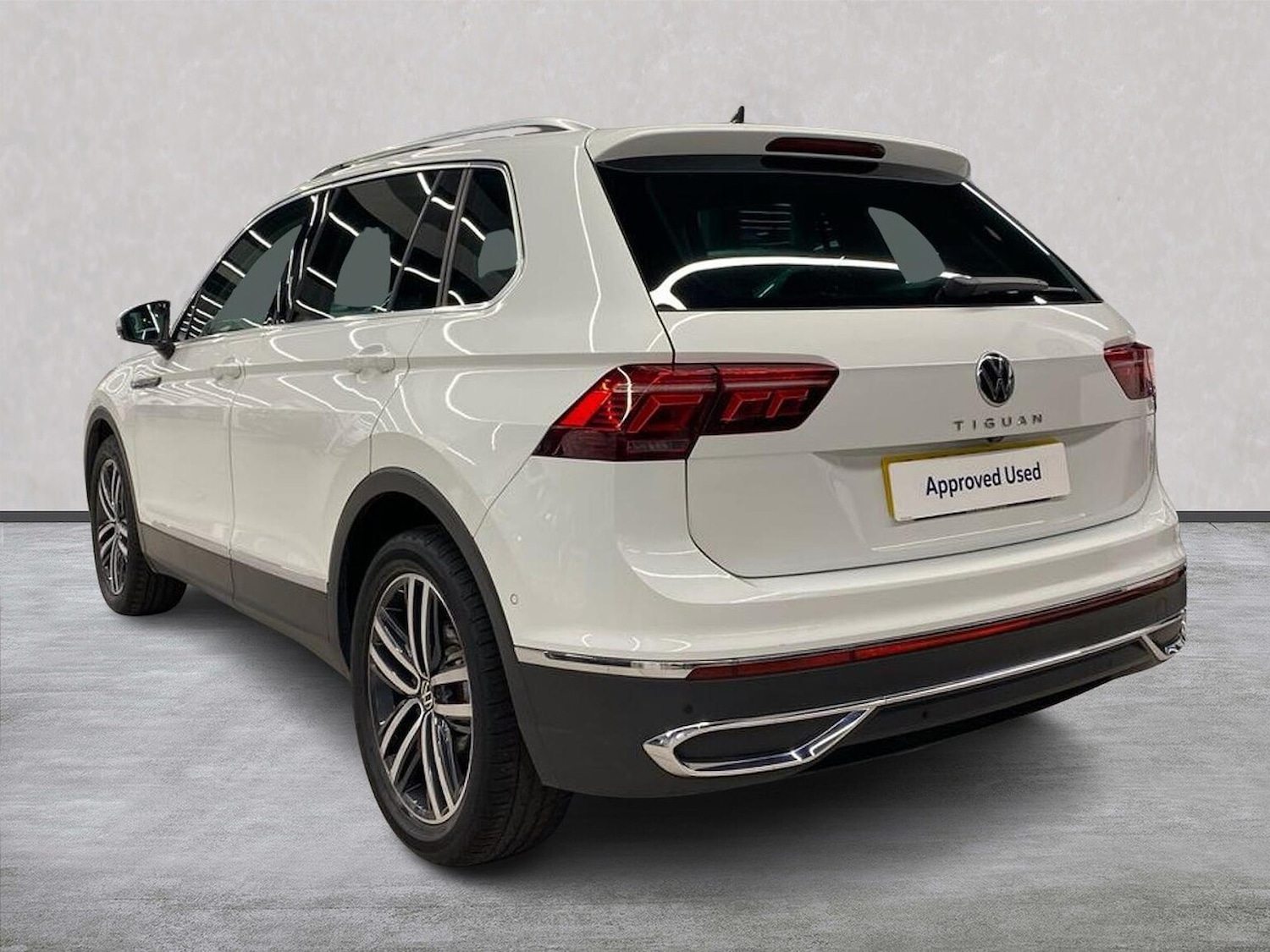 Used Volkswagen Tiguan 2021 for sale - 77906722: Photo 2