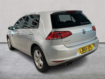 Used Volkswagen Golf 2016 for sale - 75616090: Photo