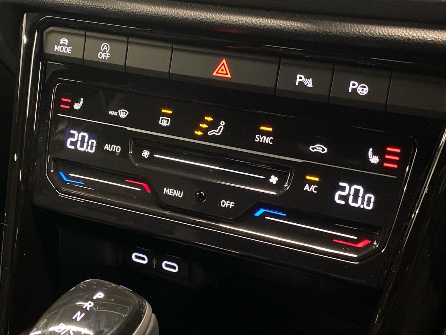 Used Volkswagen T-Roc 2025 for sale - 77528867: Photo 12