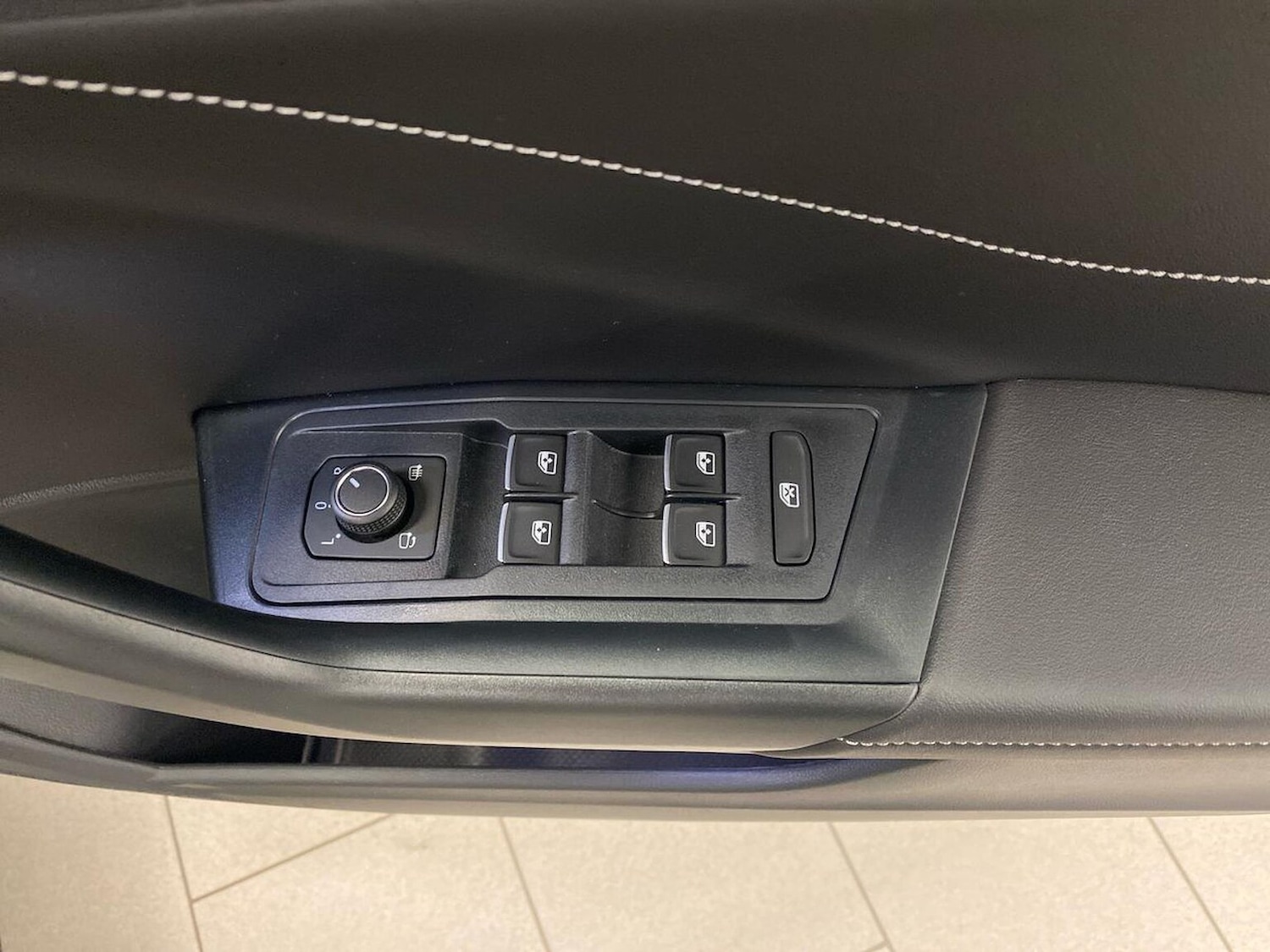 Used Volkswagen T-Roc 2025 for sale - 77528867: Photo 21