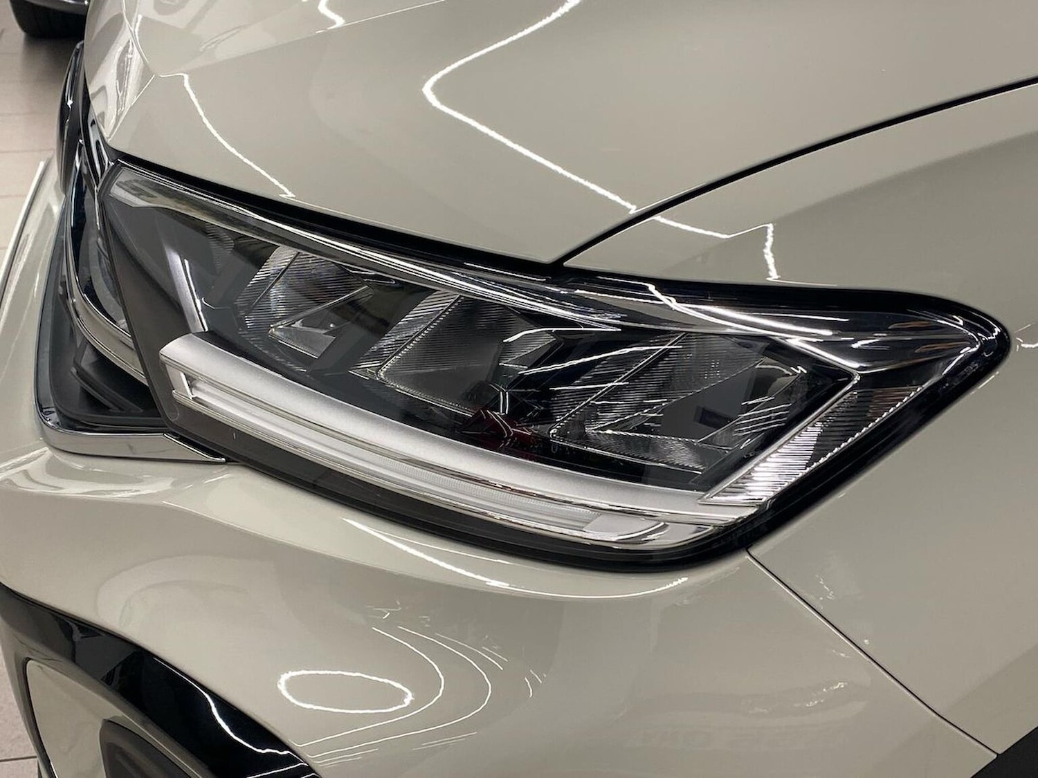 Used Volkswagen T-Roc 2025 for sale - 77528867: Photo 31