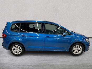 Used Volkswagen Touran 2020 for sale - 78434226: Photo