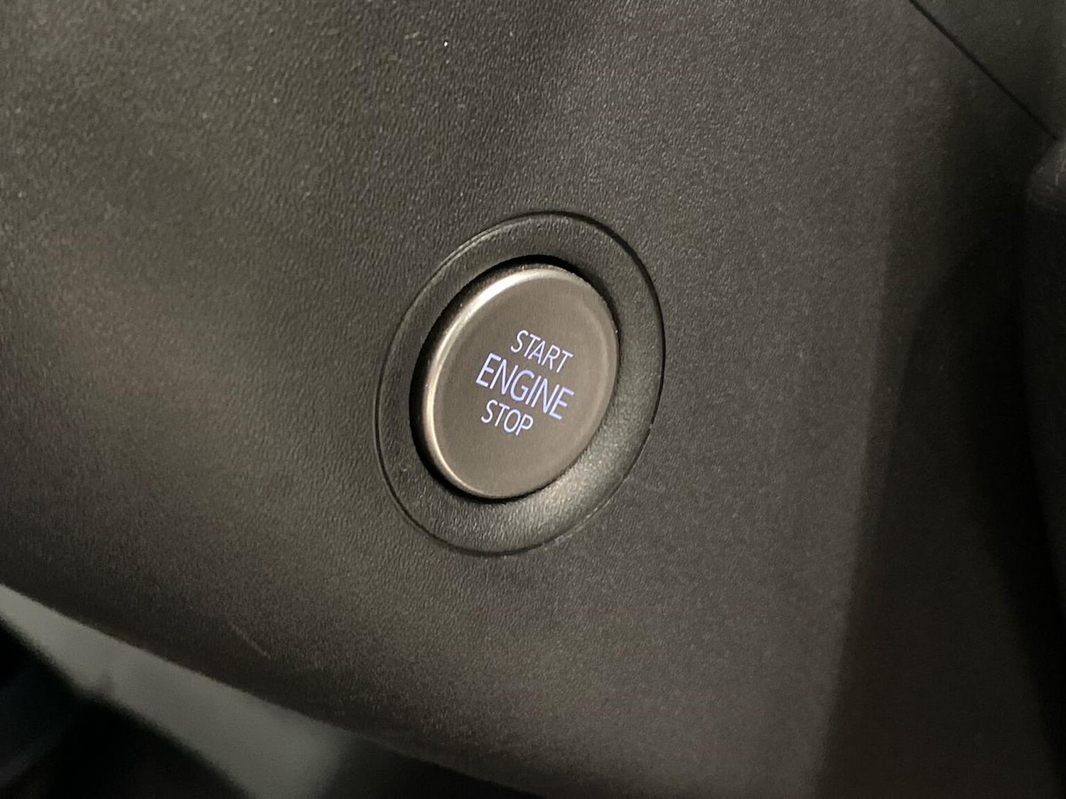 Used Volkswagen ID.4 2021 for sale - 76963565: Photo 2