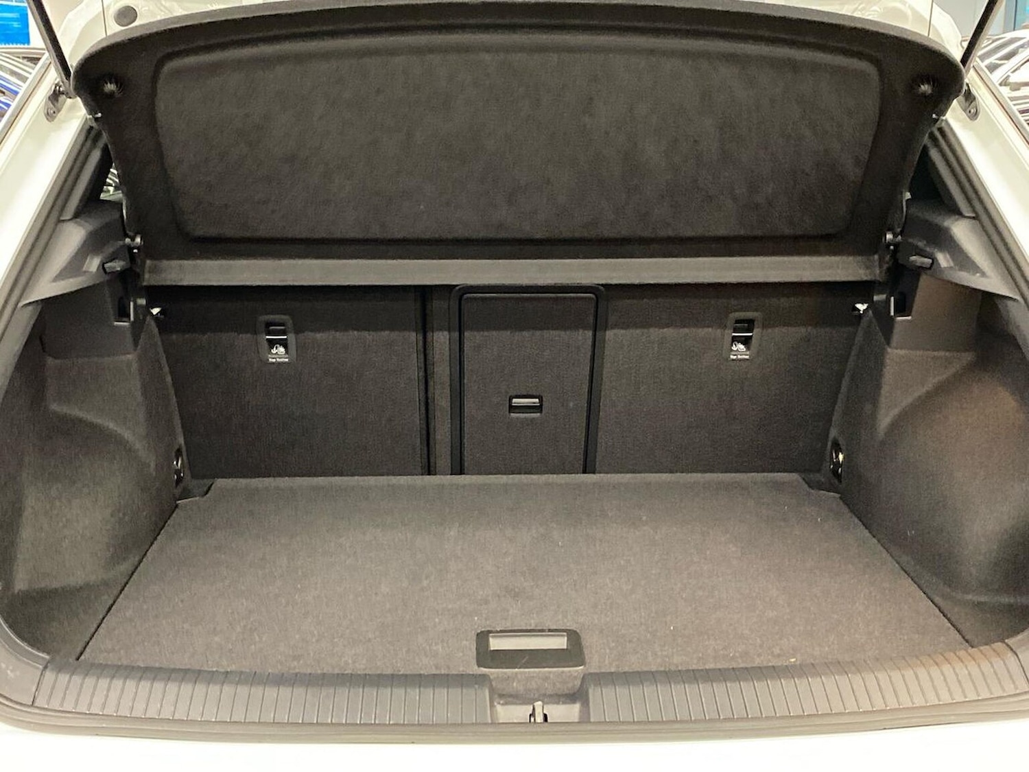 Used Volkswagen T-Roc 2025 for sale - 76526131: Photo 17