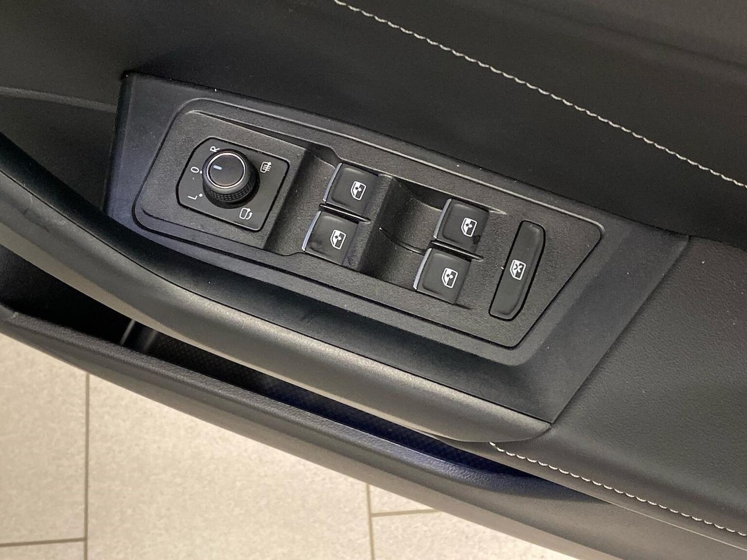 Used Volkswagen T-Roc 2025 for sale - 76526131: Photo 21