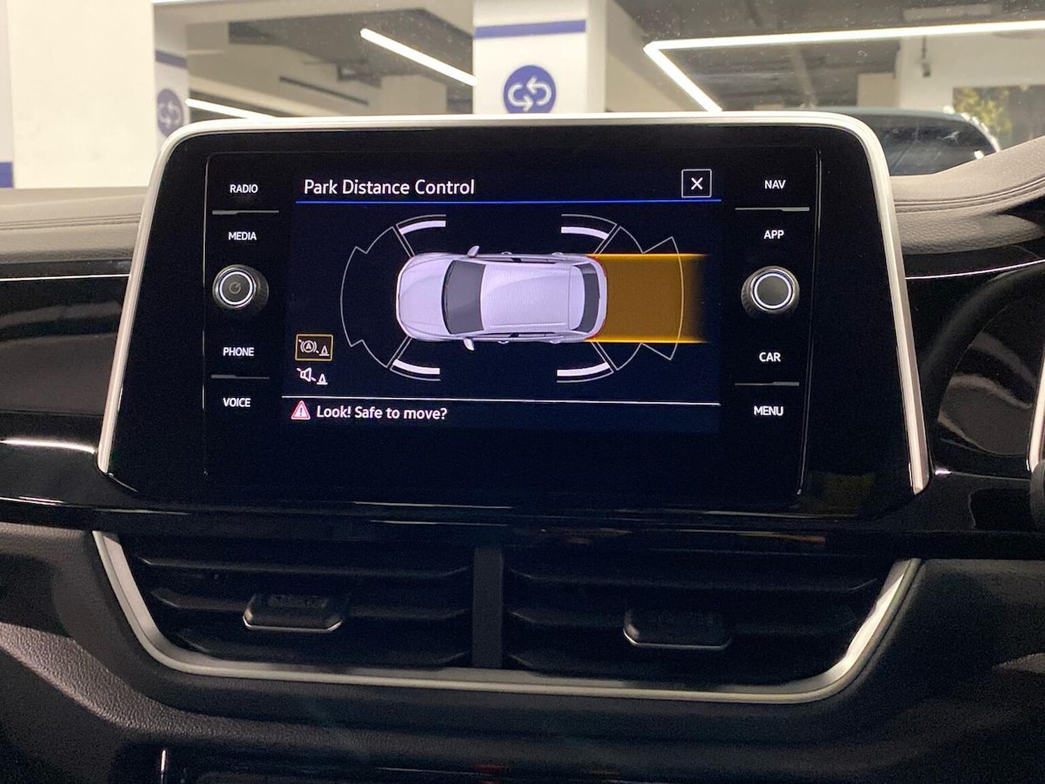 Used Volkswagen T-Roc 2025 for sale - 76526131: Photo 22