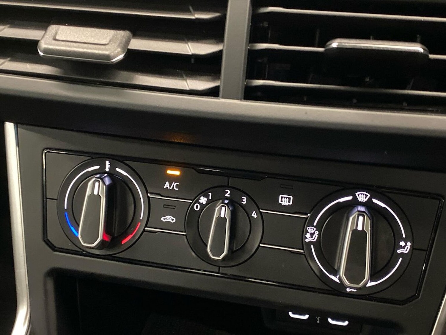 Used Volkswagen Polo 2024 for sale - 77775163: Photo 12