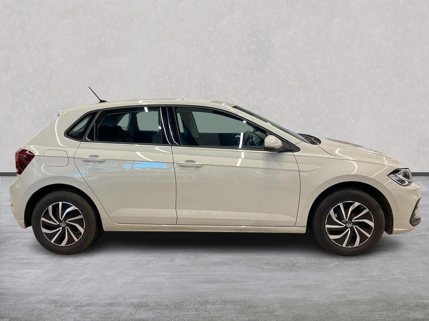 Used Volkswagen Polo 2024 for sale - 77775163: Photo 3