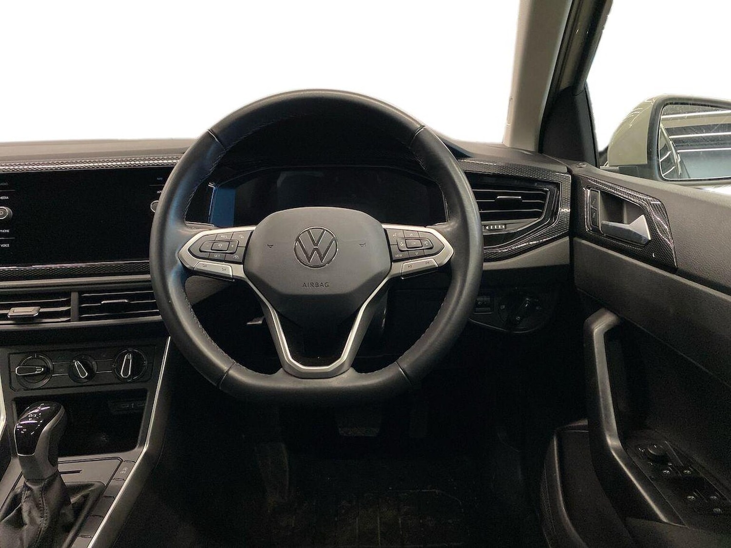 Used Volkswagen Polo 2024 for sale - 77775163: Photo 9