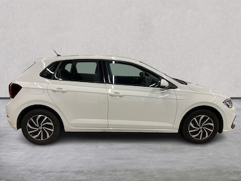 Used Volkswagen Polo 2022 for sale - 76770090: Photo