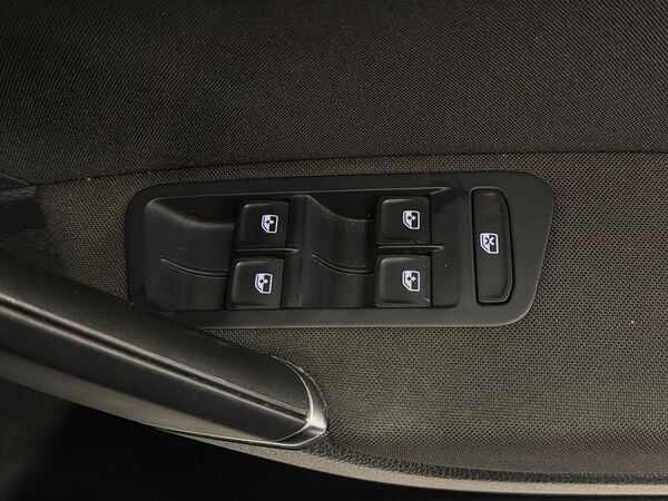 Used Volkswagen Golf 2018 for sale - 76331063: Photo 21