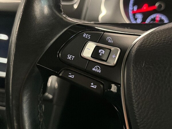 Used Volkswagen Golf 2018 for sale - 76331063: Photo 27