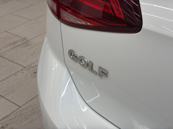 Used Volkswagen Golf 2018 for sale - 76331063: Photo 32