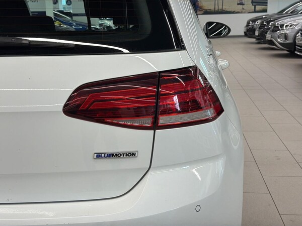 Used Volkswagen Golf 2018 for sale - 76331063: Photo 33