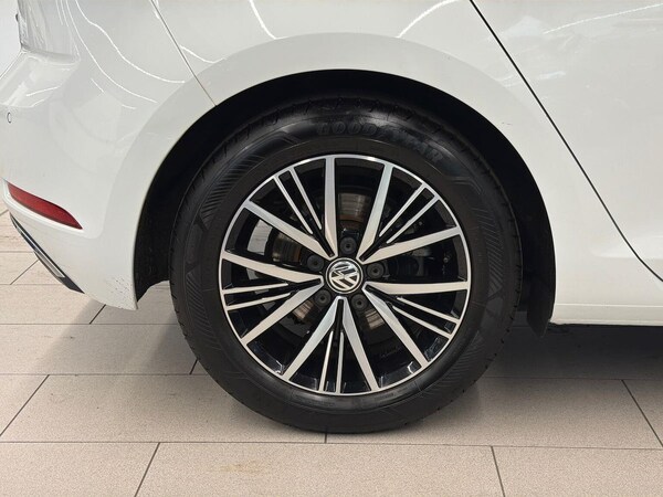 Used Volkswagen Golf 2018 for sale - 76331063: Photo 6