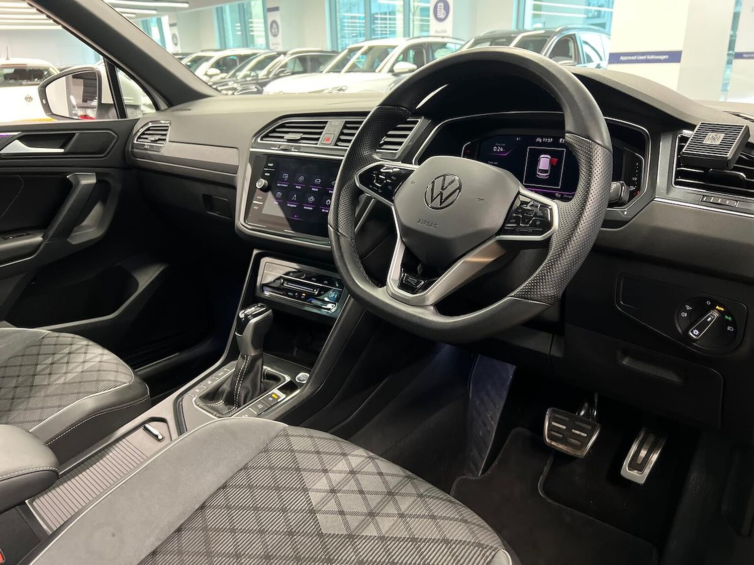 Used Volkswagen Tiguan 2023 for sale - 77797012: Photo 15